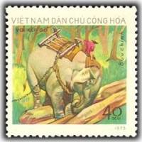 (1974-003) Марка Вьетнам "Заготовка леса"   Рабочие слоны III Θ